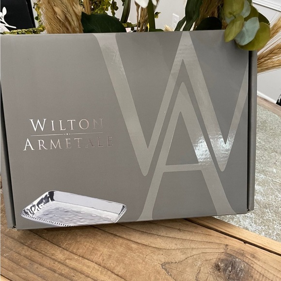 WILTON ARMETALE SILVER RECTANGLE TRAY - Picture 5 of 7